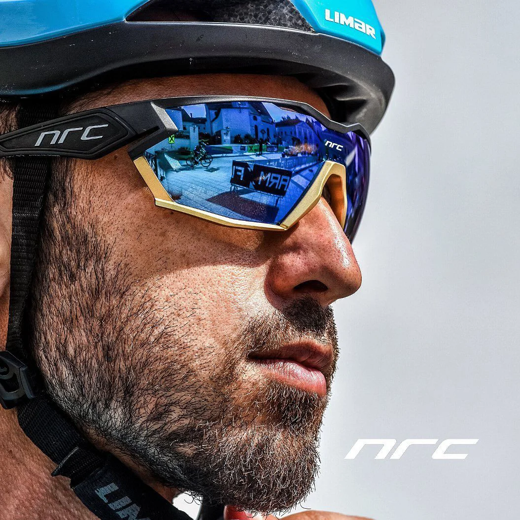 photochromic cycling glasses