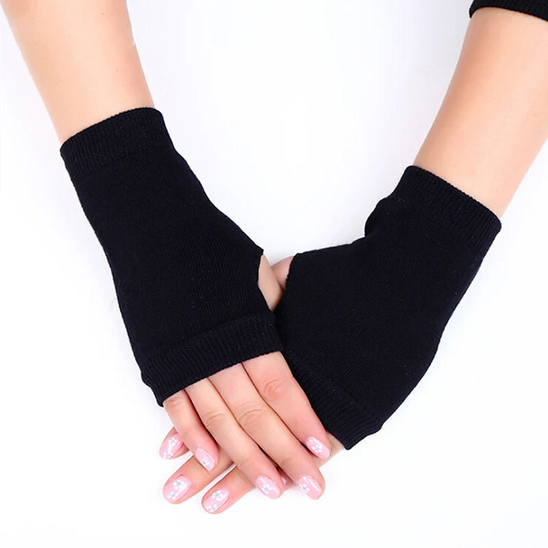 fingerless gloves that turn into mittens