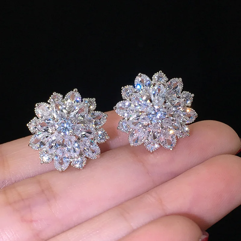 Exquisite Zircon Christmas Snowflake Stud Earrings for Women Shiny Rhinestone Crystal Flowers Earring Christmas New Year Gifts-animated-img