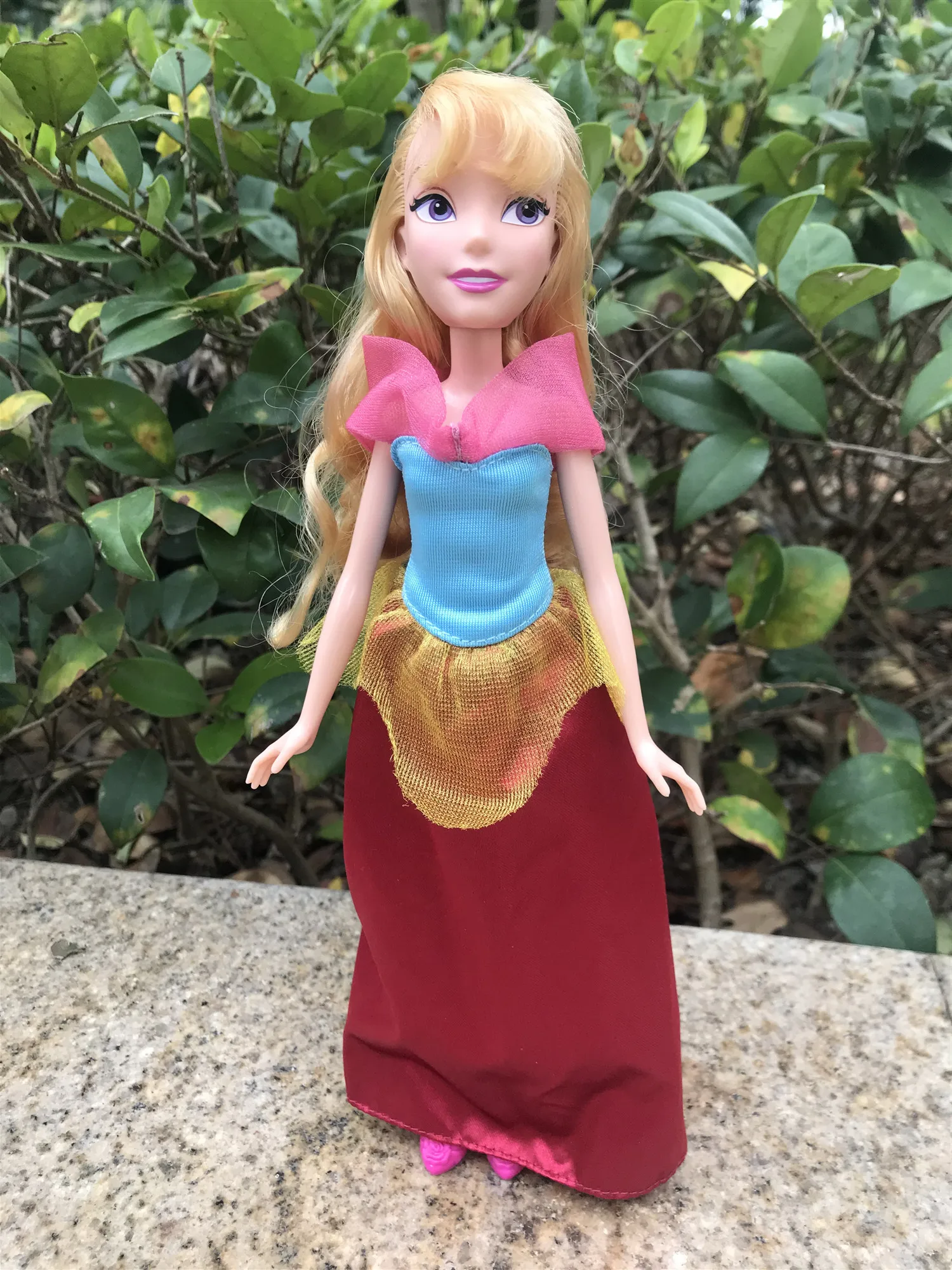 disney princess royal shimmer aurora doll