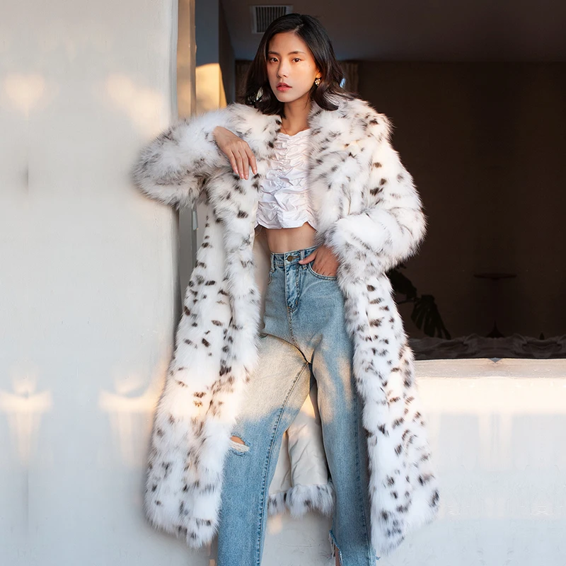 Women's fur coat Imitation fox fur coat 