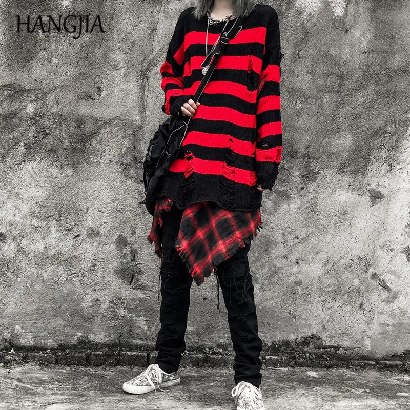 Women's Black Red Striped Knit Sweaters 