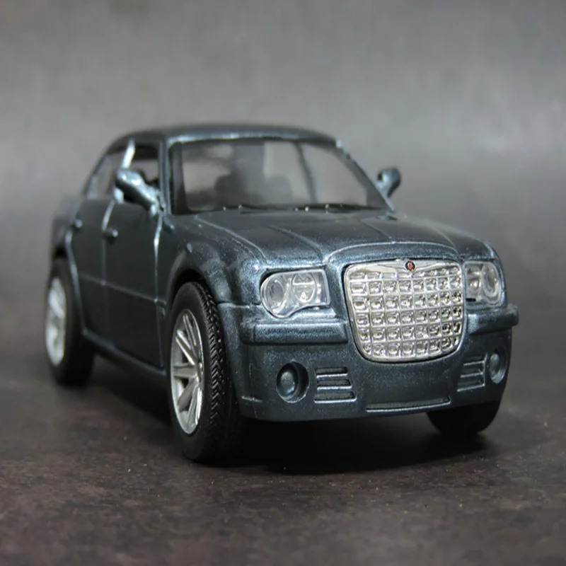 chrysler 300c toy car