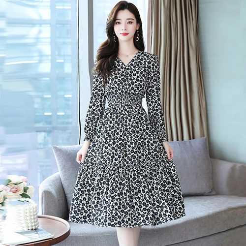 2021 Autumn Red Printed Chiffon Beach 