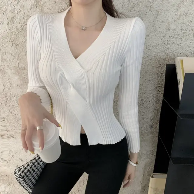 V Neck Collar Twist Knitted Sweaters 