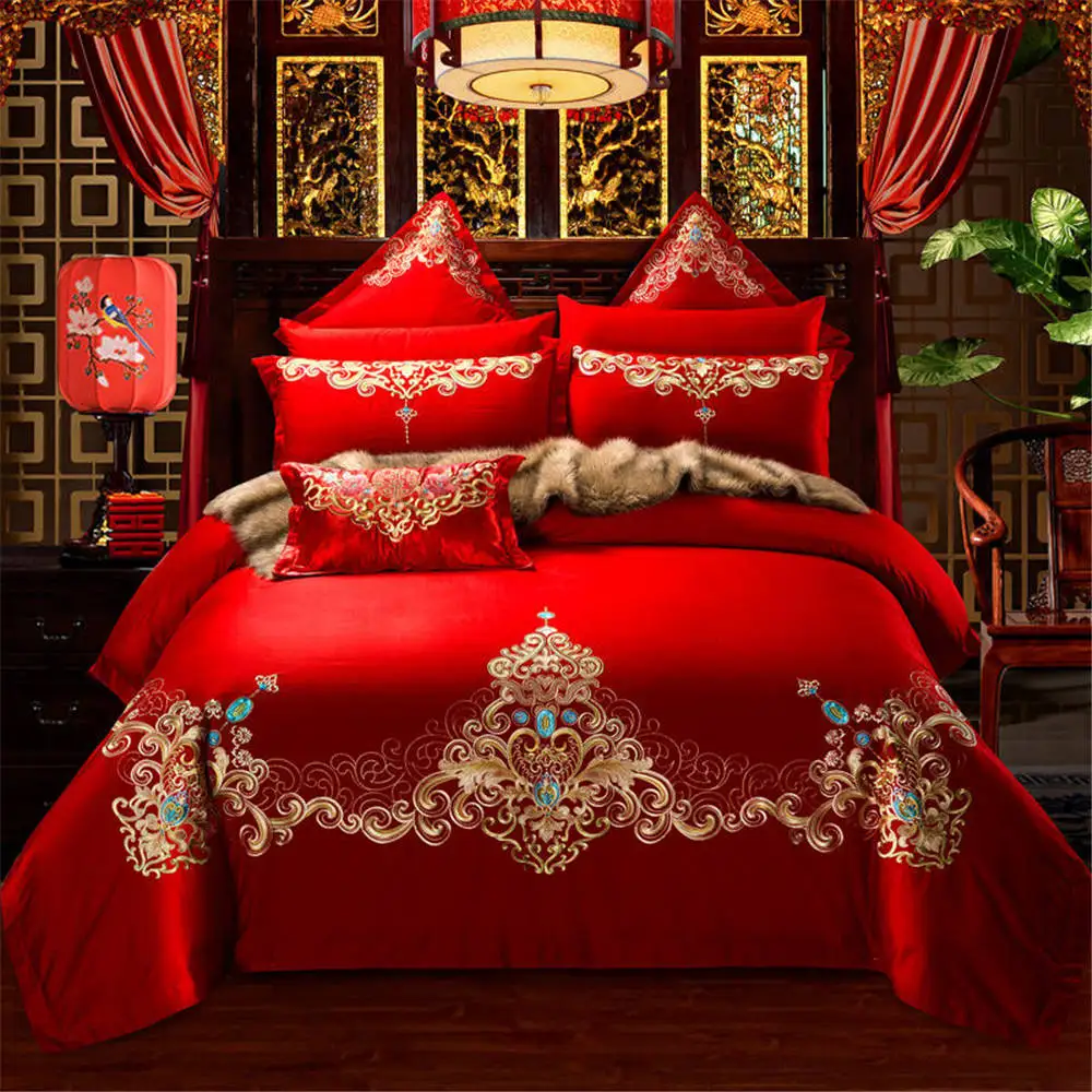 red comforter queen