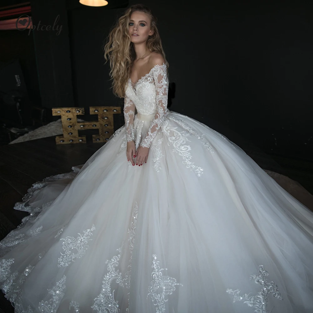 Long Sleeve Ball Gown Lace Dresses 
