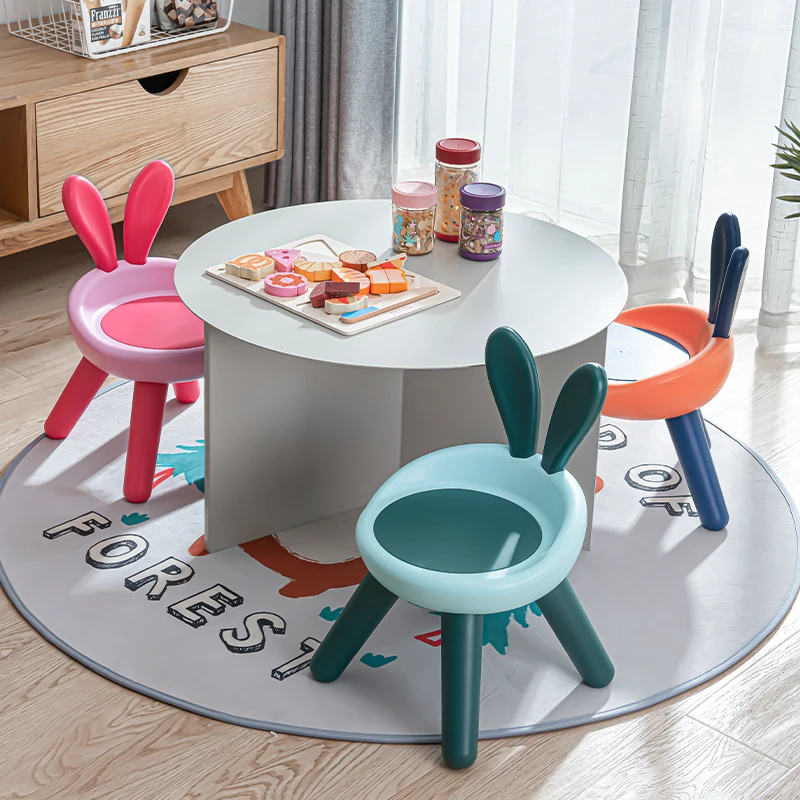 childrens table and chairs round