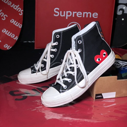 supreme skateboard shoes