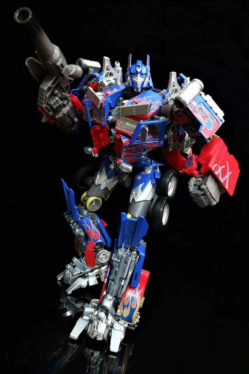 takara tomy optimus prime masterpiece