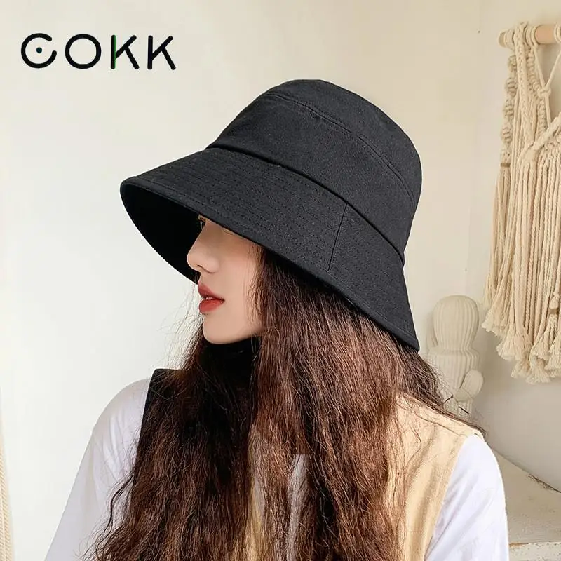 black bucket hat women's