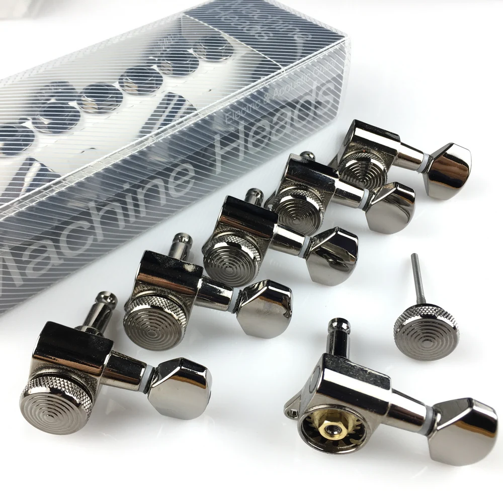 black tuning pegs