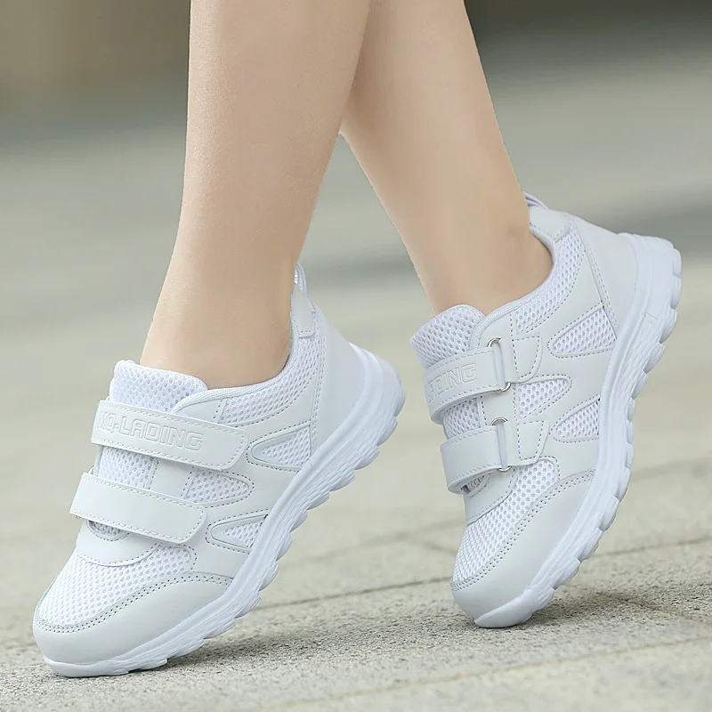 Kids white sports shoes Clearance