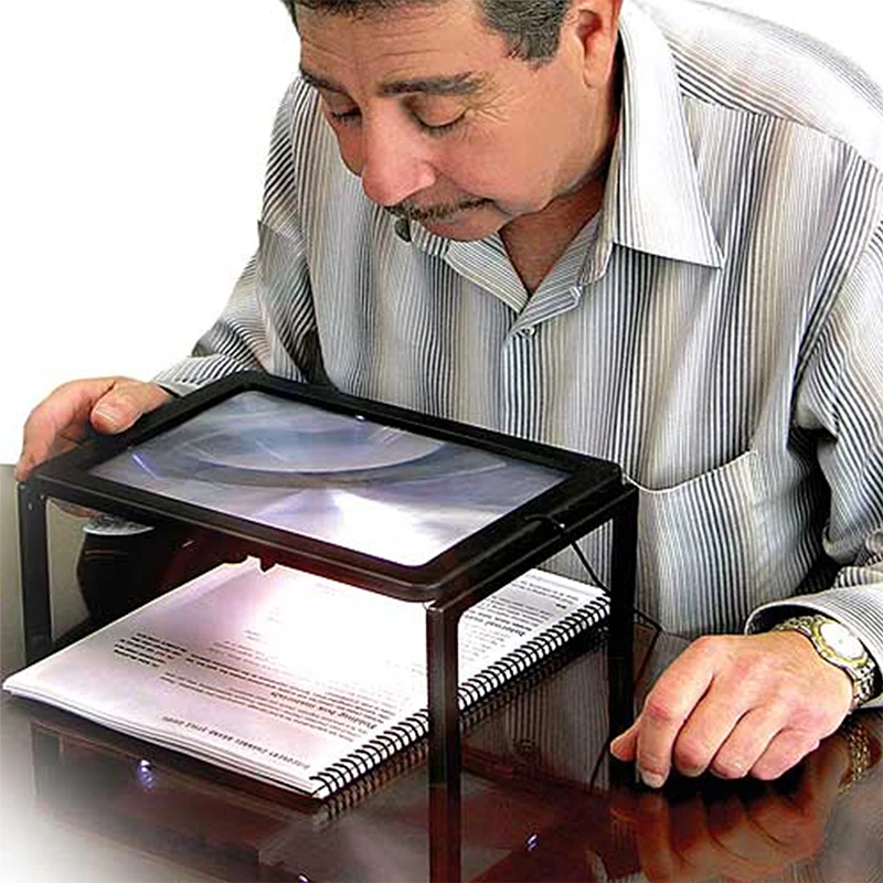 magnifying page with light