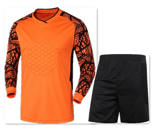 goalkeeper jersey and shorts