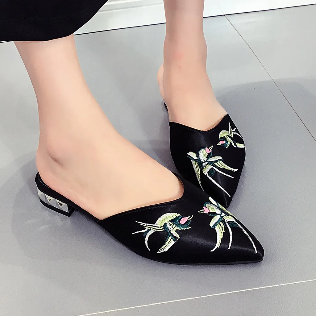 embroidered slipper shoes