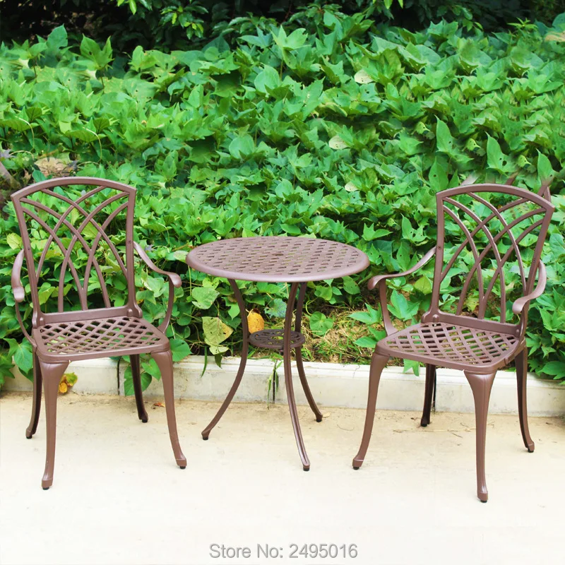 bistro table and chairs with arms