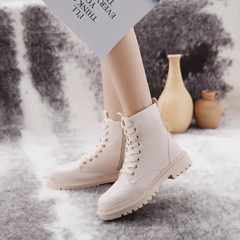 ladies flat leather boots