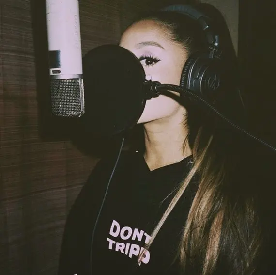 ariana grande black hoodie