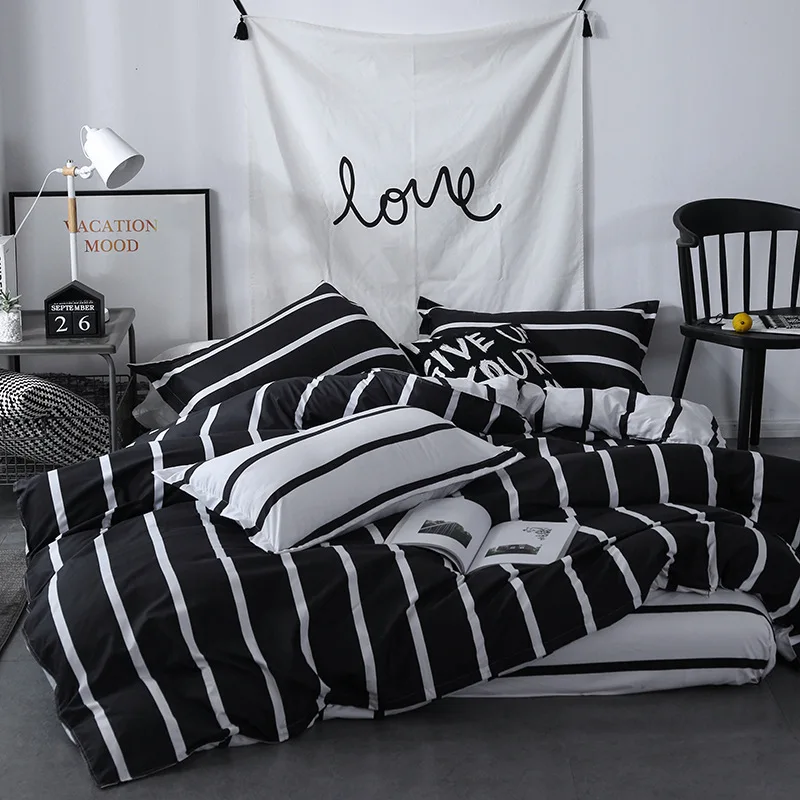 monochrome quilt cover