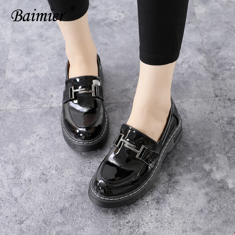 קנו נעלי נשים | Baimier Fashion T Metal Decoration Oxford Shoes For Women  Black Patent Leather Women Oxfords Soft Shallow Flat Shoes Woman