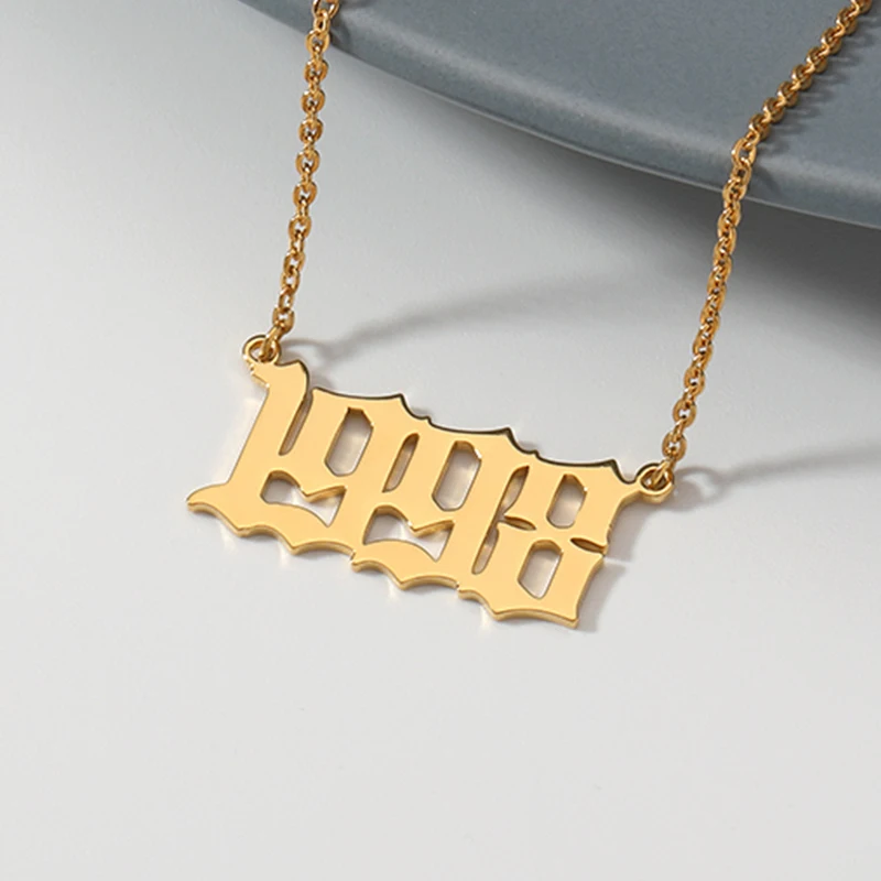 קנו שרשראות ותליונים | Custom Year 