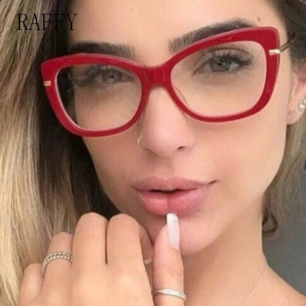 women's red glasses