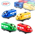 4 צבעים צעצועי רכבת חשמליים לילדים 10.5*4 ס"מ חריץ עץ מגנטי צעצוע רכב אלקטרוני Diecast מתנות יום הולדת לילדים ילדים