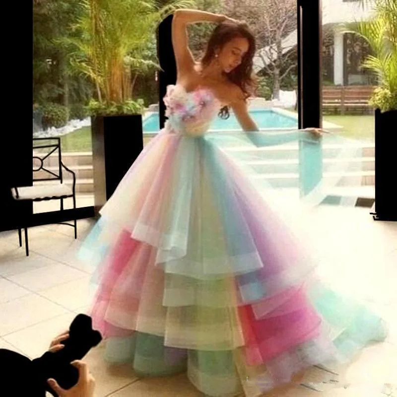 Acquistare Abiti da sposa | Rainbow Colorful Wedding Dresses 2019  Sweetheart 3D Floral Tiered Ruffles Skirt Princess Outdoor Garden Bridal  Wedding Gown