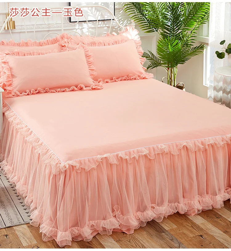 ruffled bedspread