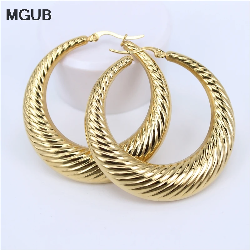 new style earrings gold