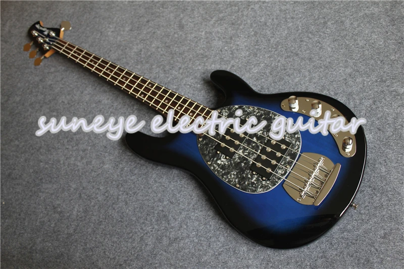 electric 4 string bass guitar