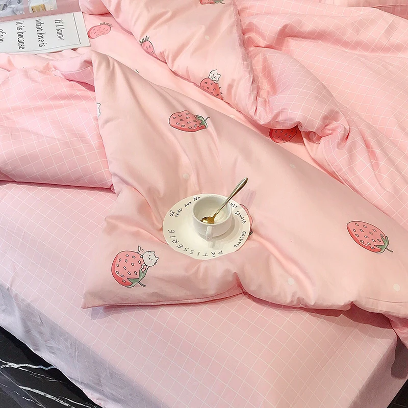 New 4Pcs/Set Fashion Strawberry Bed 