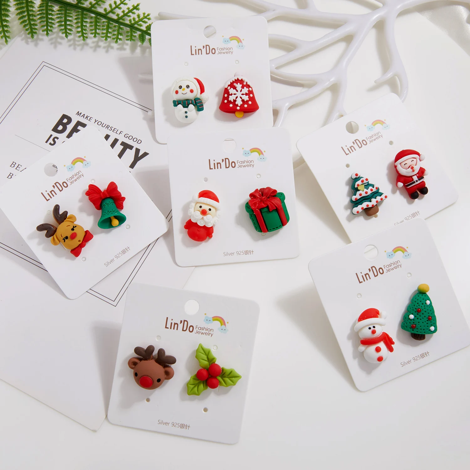 Fashion Christmas Ornaments Stud Earrings For Women Santa Claus Snowman Elk Christmas Tree Asymmetry Earring New Year Jewelry-animated-img