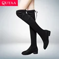 Qutaa 2021 נעלי נשים מרובעות עקב נמוך נשים מעל מגפי הברך לשפשף שחור מחודד בוהן אישה מגפי אופנוע מידה 34-43