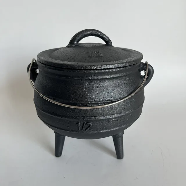 1/4 Cast Iron Caudlron Magic Pot Potjie Pot Crucible Wax Table