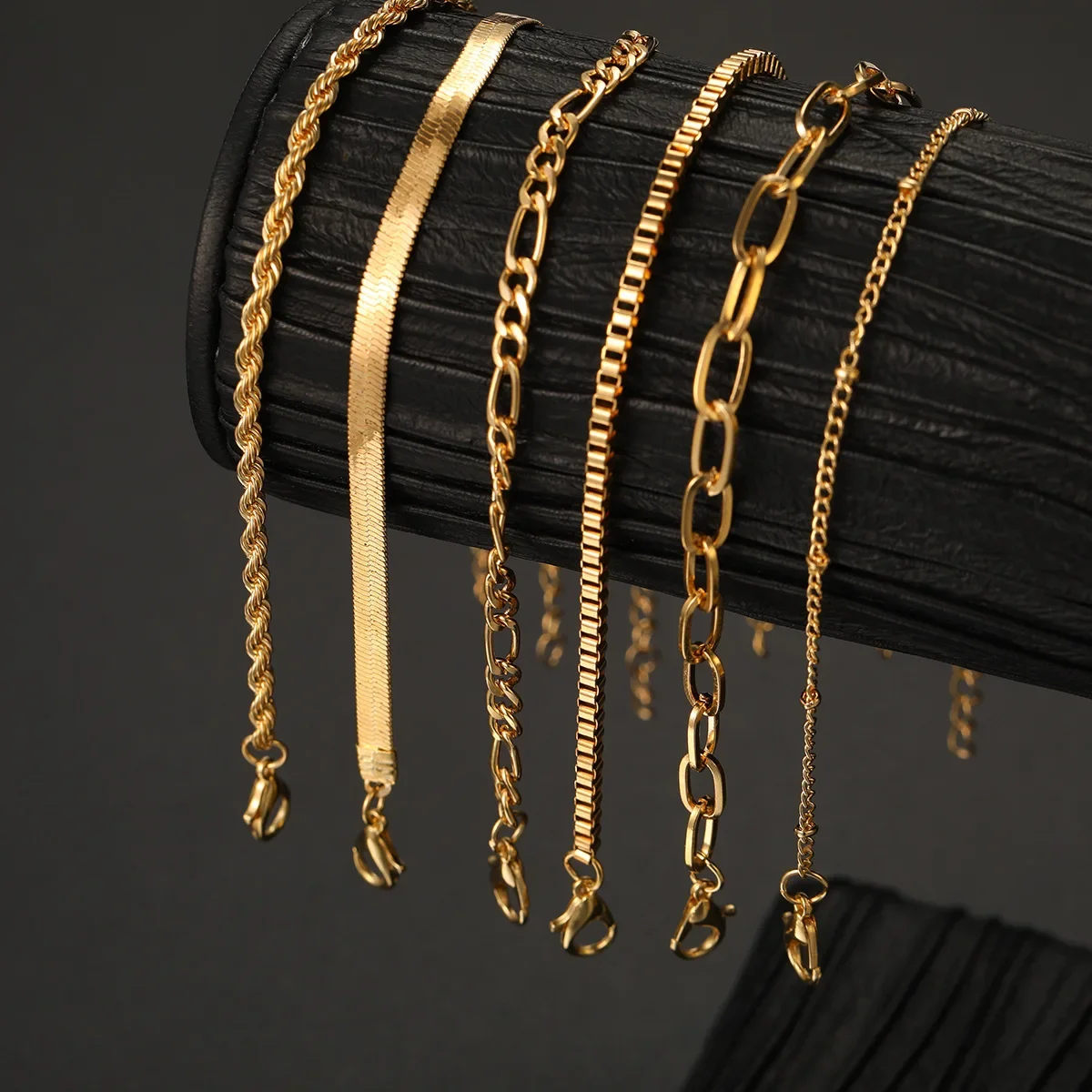 6Pcs Gold Color Bracelet Set Boho Retro Multilayer Thick Twist Cuban Chain Bracelet For Women 2024 Trendy Quality Jewelry Gifts preview-4