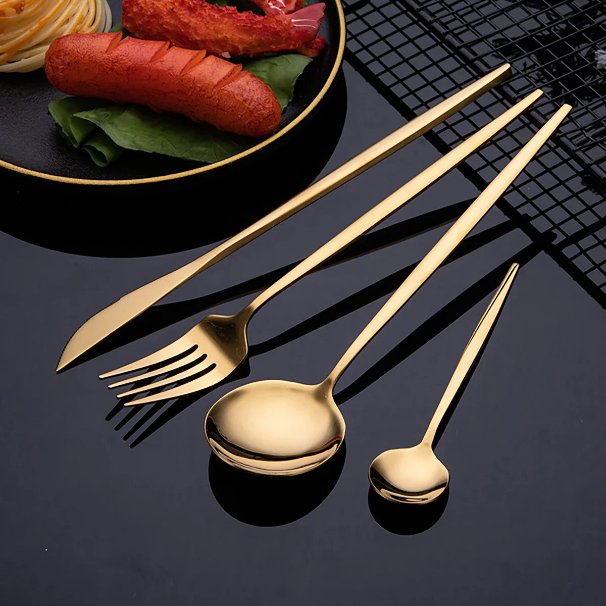 24Pcs Cutlery Sets Stainless Steel Dinnerware Knives Forks Tea Spoons Mirror Tableware Kitchen Western Silverware Gift Box Set-animated-img