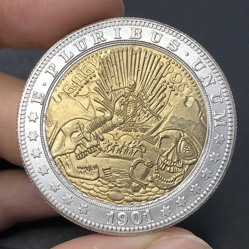 US 1901 three skull pirate two tone Hobo coin, gold and silver collectible commemorative coin, replica home decoration preview-4