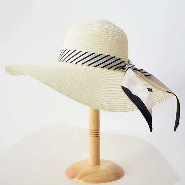 foldable floppy straw beach hat