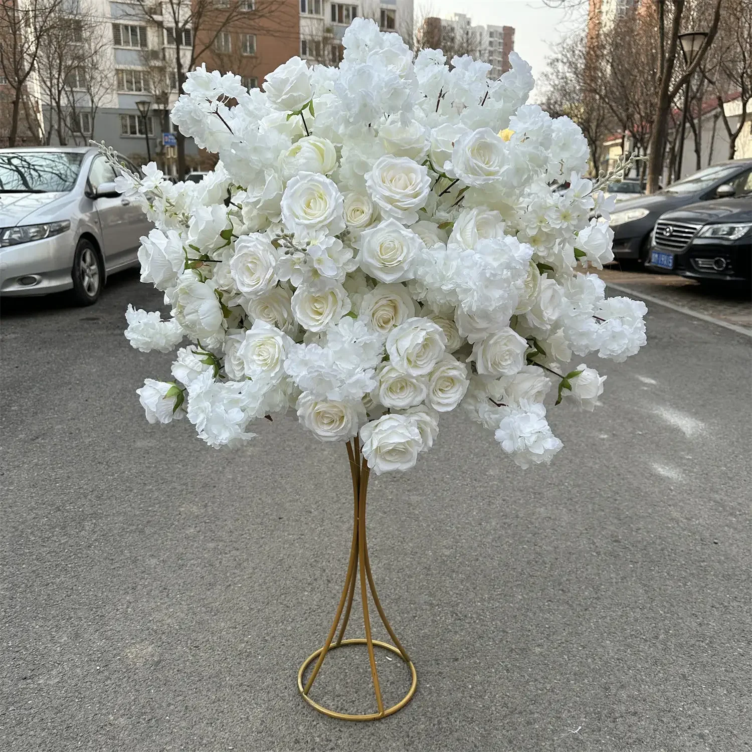 Luxury Artificial White Rose Flower Ball Wedding Decor Table Centerpieces Flower Decor Accessories Floral Arrangement Event Prop-animated-img