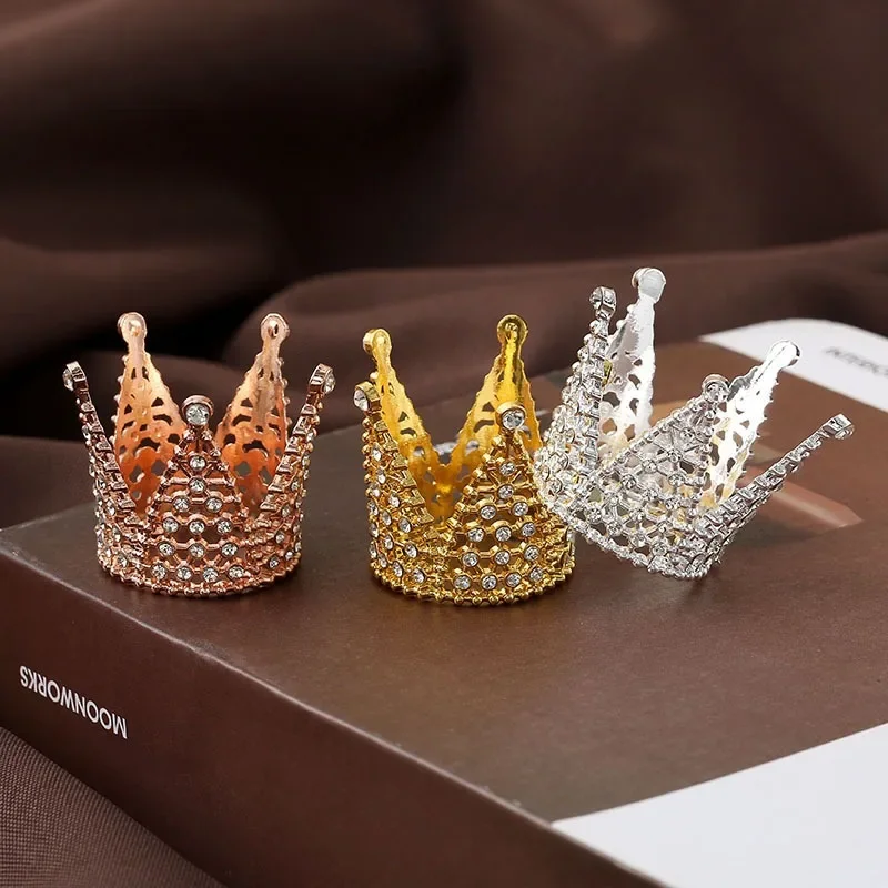 1pcs Mini Metal Crown For 1:12 Dollhouse Miniature Gold Sliver Bronze Mini Alloy Crown Model  Dolls Dollhouse Accessories-animated-img