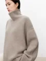 High-end soft waxy turtleneck 100%cashmere sweater women's loose thickened sweater base wool sweater preview-3