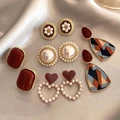 Vintage Dripping Oil Wine Red Retro Stud Earrings For Women Korean Pearl Flower Heart Shape Geometric Earring High Sense Jewelry preview-1