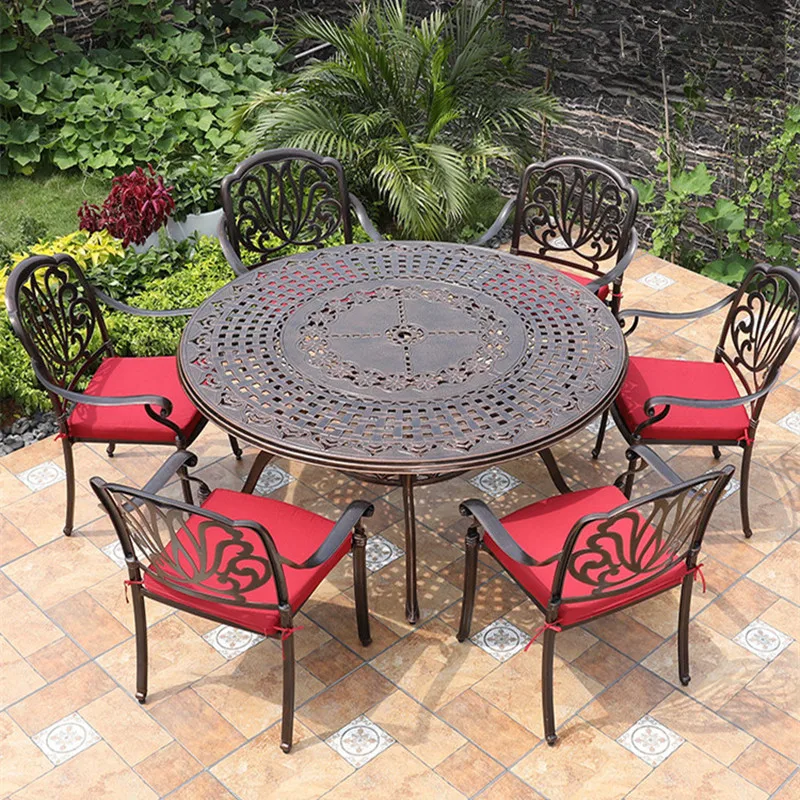 round outdoor patio dining set