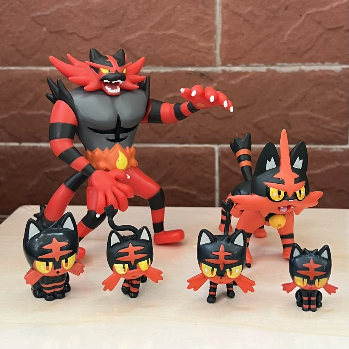 incineroar action figure