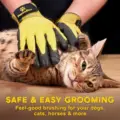 Pet Grooming and Bathing Gloves Effective Pet Hair Remover for Cats Dogs Horses Long Short Fur Deshedding Gloves for Pets preview-5