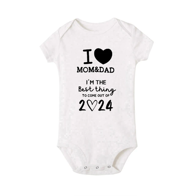 Αγορά AliExpress  I Love Mom & Dad I'm The Best Thing To Come Out of 2024  Baby Announcement Bodysuit Newborn Romper Body Pregnancy Reveal Clothes