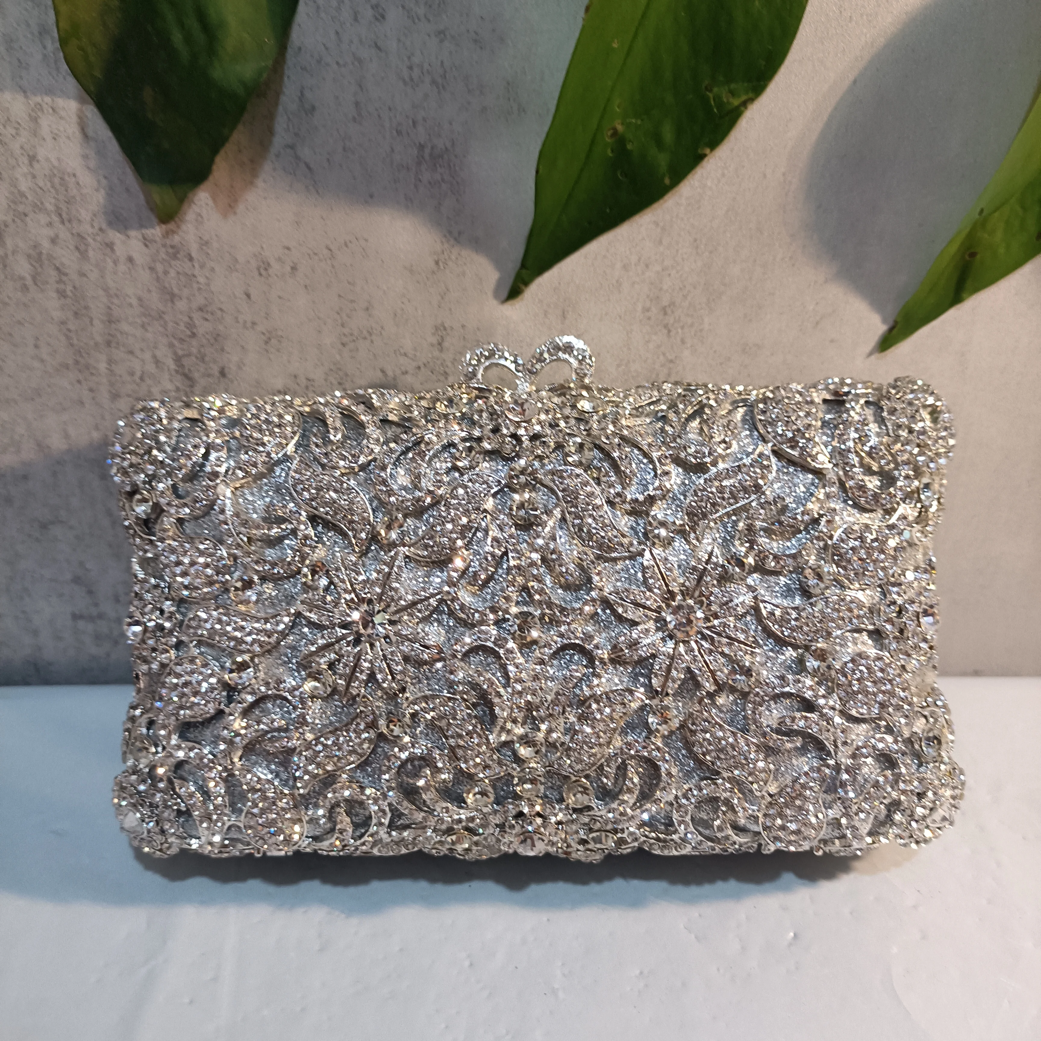 Dazzling Women Silver Color Crystal Flower Evening Bag Metal Clutches Diamond Wedding Minaudiere Handbag Bridal Clutch Purses-animated-img